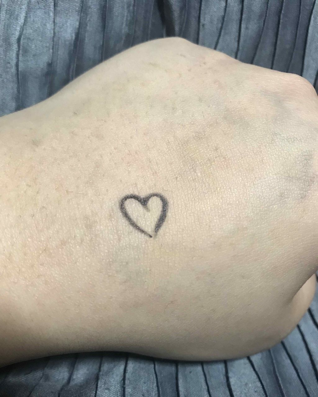 パウダリースキンメイカー/KATE/リキッドファンデーションを使ったクチコミ（2枚目）