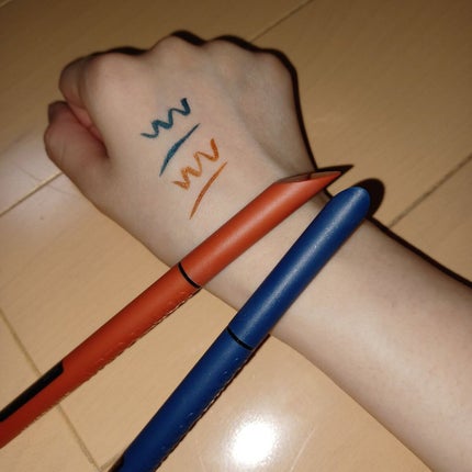 ウルトラカラー アイライナー/MAYBELLINE NEW YORK/リキッドアイライナーを使ったクチコミ(1枚目)