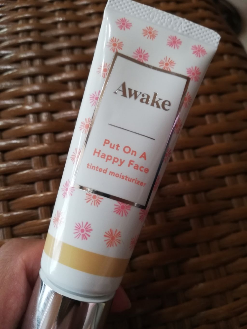 プットオンアハッピーフェイス ティンティド モイスチュアライザー/Awake/CCクリームを使ったクチコミ(2枚目)