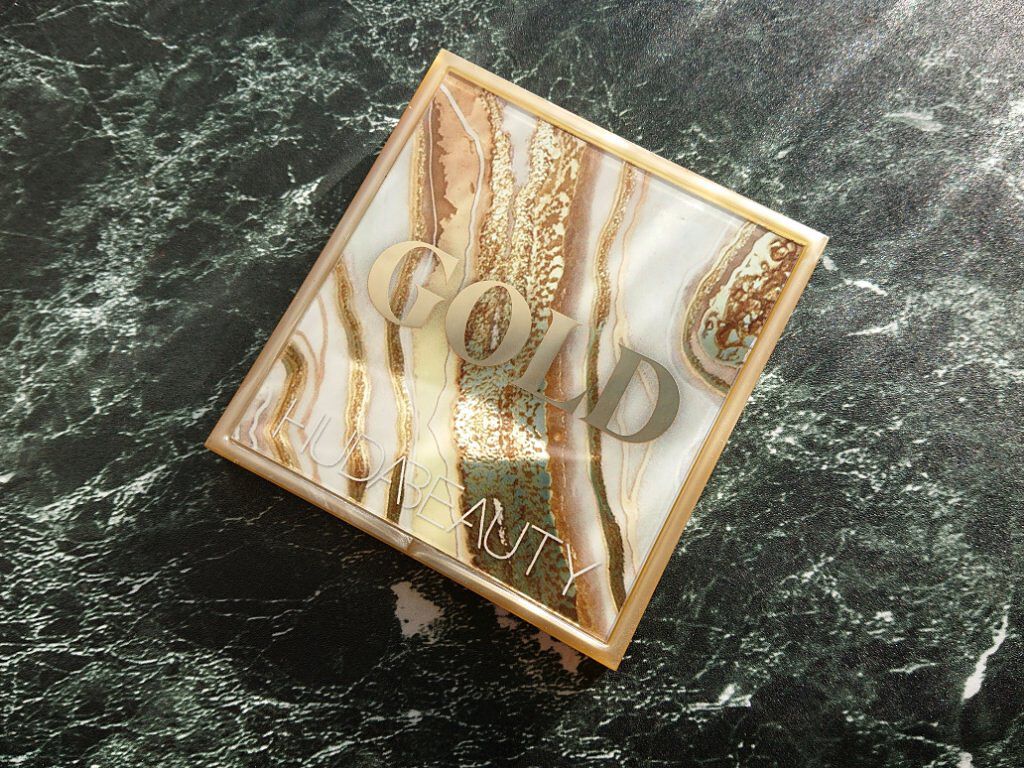 Huda Beauty Gold Obsessions Paletteのクチコミ「#HUDABEAUTY
#GOLDOBSESSIONS

マット3色
シマー3色
グリッター3.....」（3枚目）