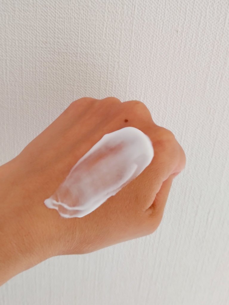 クレンズ ミー ソフトリー ミルククレンザー/SIORIS/ミルククレンジングを使ったクチコミ（3枚目）