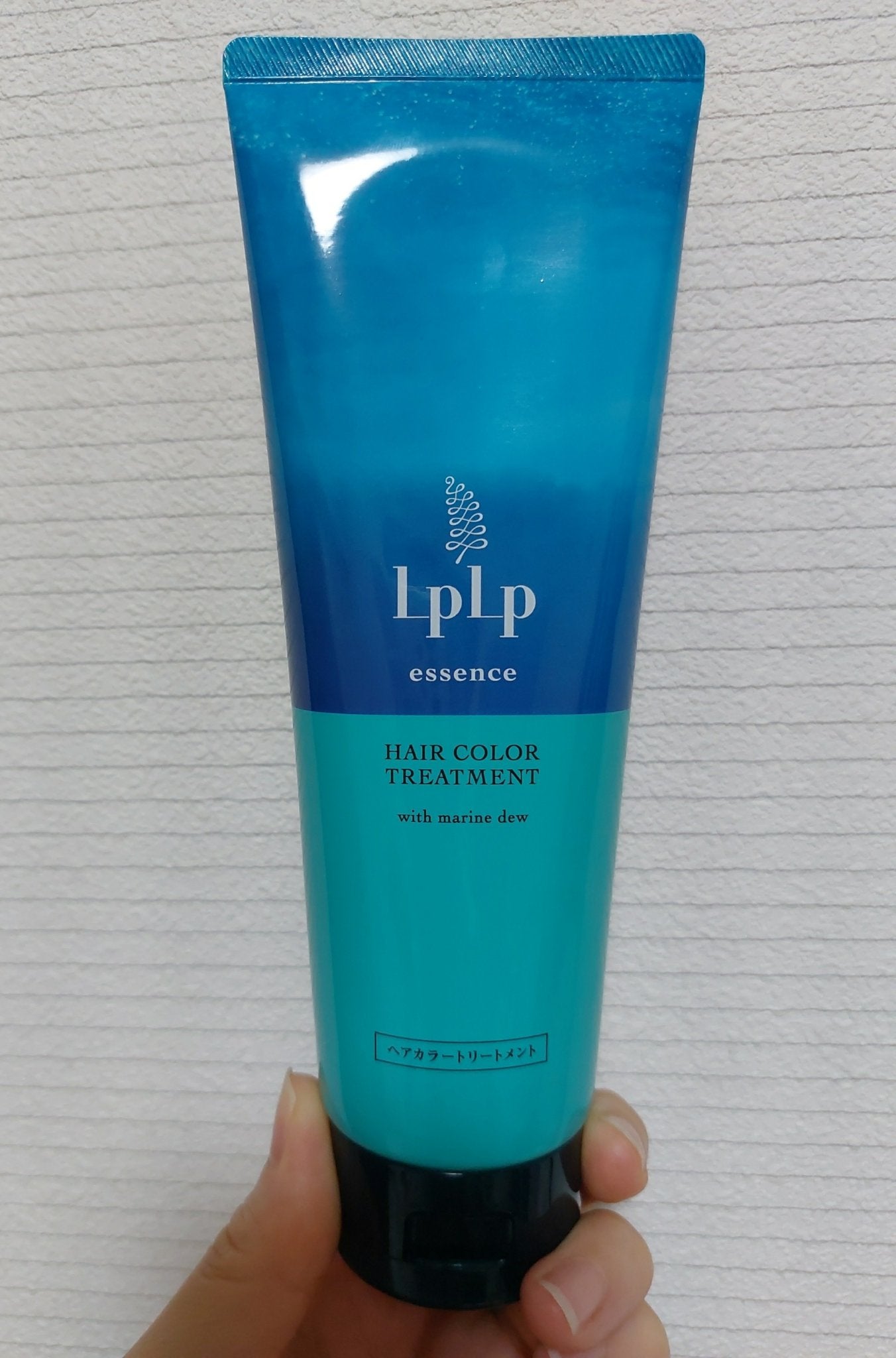 エッセンスカラートリートメント/LPLP(ルプルプ)/ヘアカラーを使ったクチコミ(1枚目)