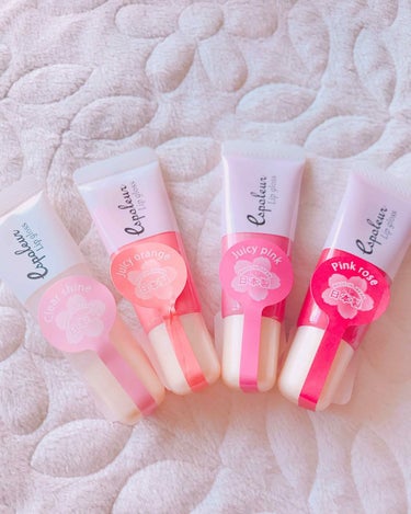 
🌷Espoleur   Lip gloss🌷

🌼カラー(1枚目の左から)🌼
1・Clear shine
2・Juicy orange
3・Juicy pink 
4・Pink rose

もう一色の