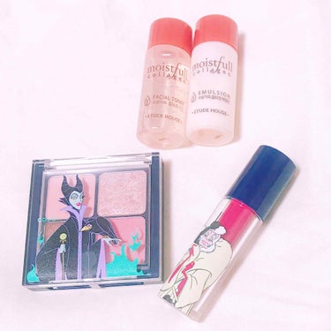 ヴィランズ可愛すぎる🙈💗🧙‍♀️

ETUDE HOUSE
左 ブレンドフォーアイズ  1マレフィセント
…¥1,458
右 カラーインリキッドリップムース PK003
…¥1,458
(上 ディズニー