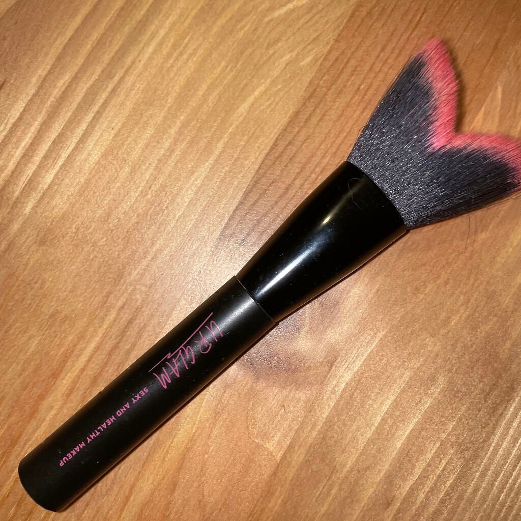 UR GLAM V POWDER BRUSH(Vパウダーブラシ)/U R GLAM/メイクブラシを使ったクチコミ(1枚目)