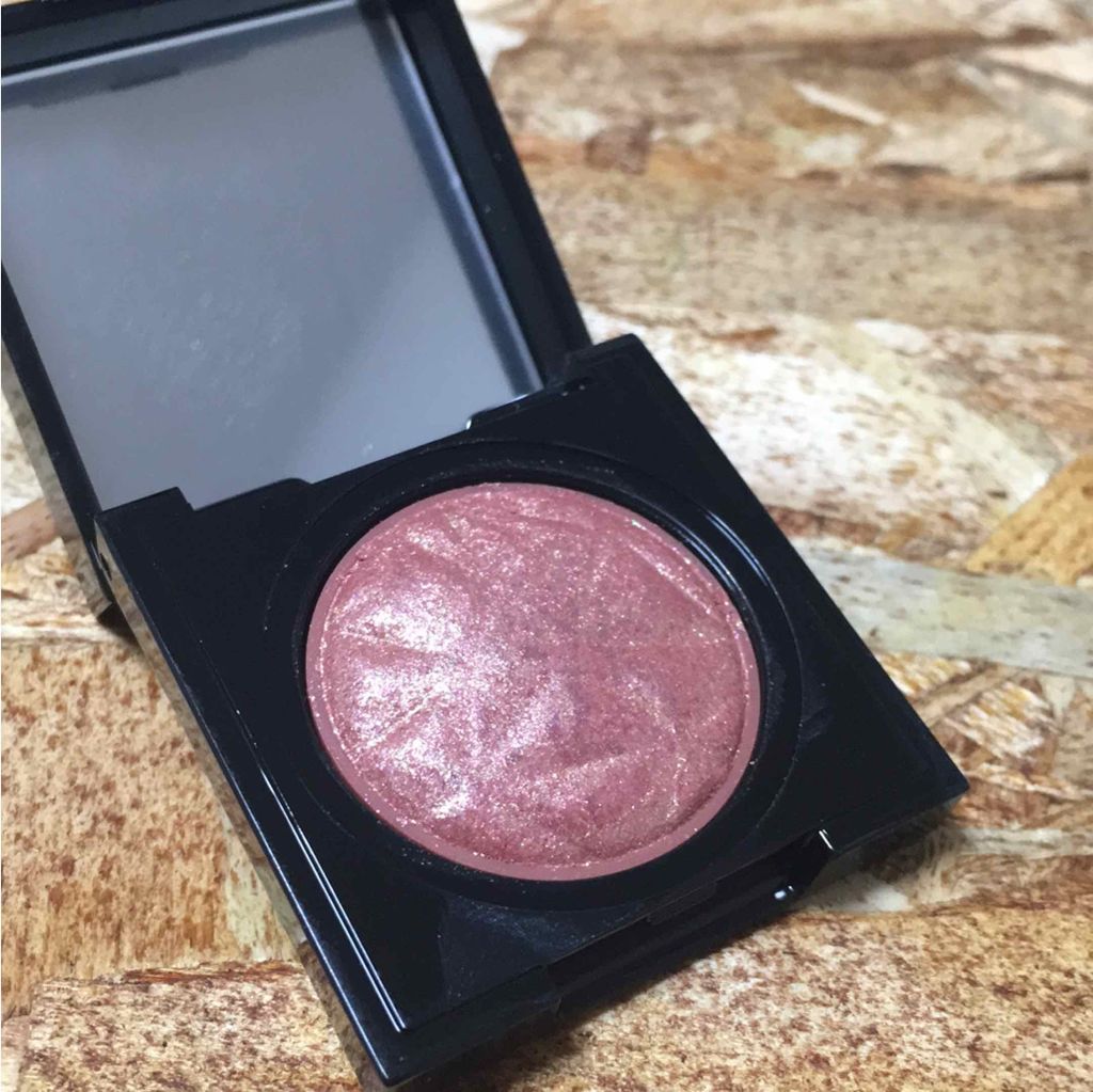 プリズム エアー シャドウ/CLIO/単色アイシャドウを使ったクチコミ（1枚目）