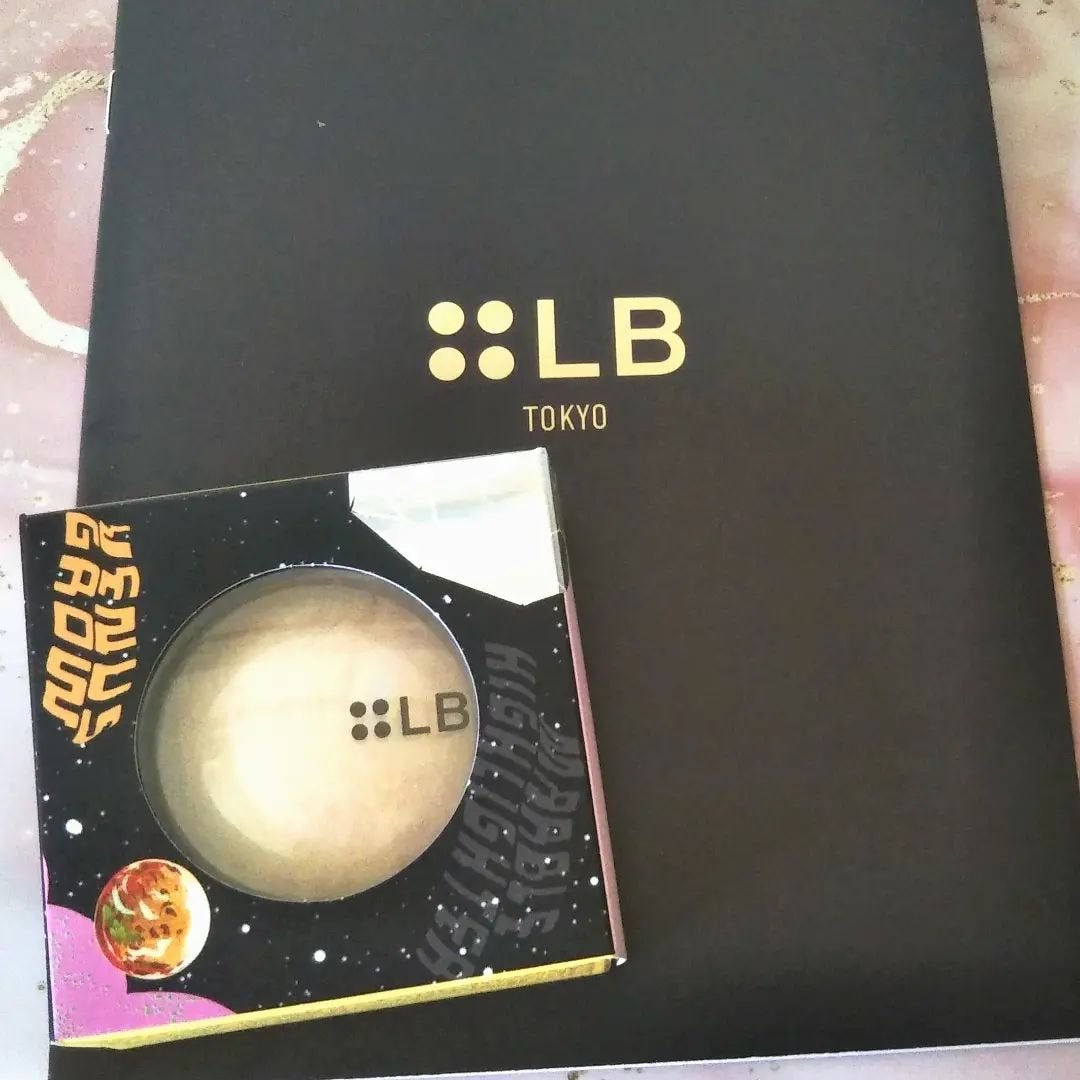 マーブルハイライター/LB/パウダーチークを使ったクチコミ(2枚目)