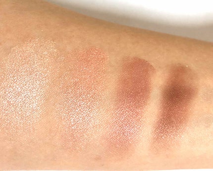 リアルクローズシャドウ/excel/アイシャドウパレットを使ったクチコミ(2枚目)