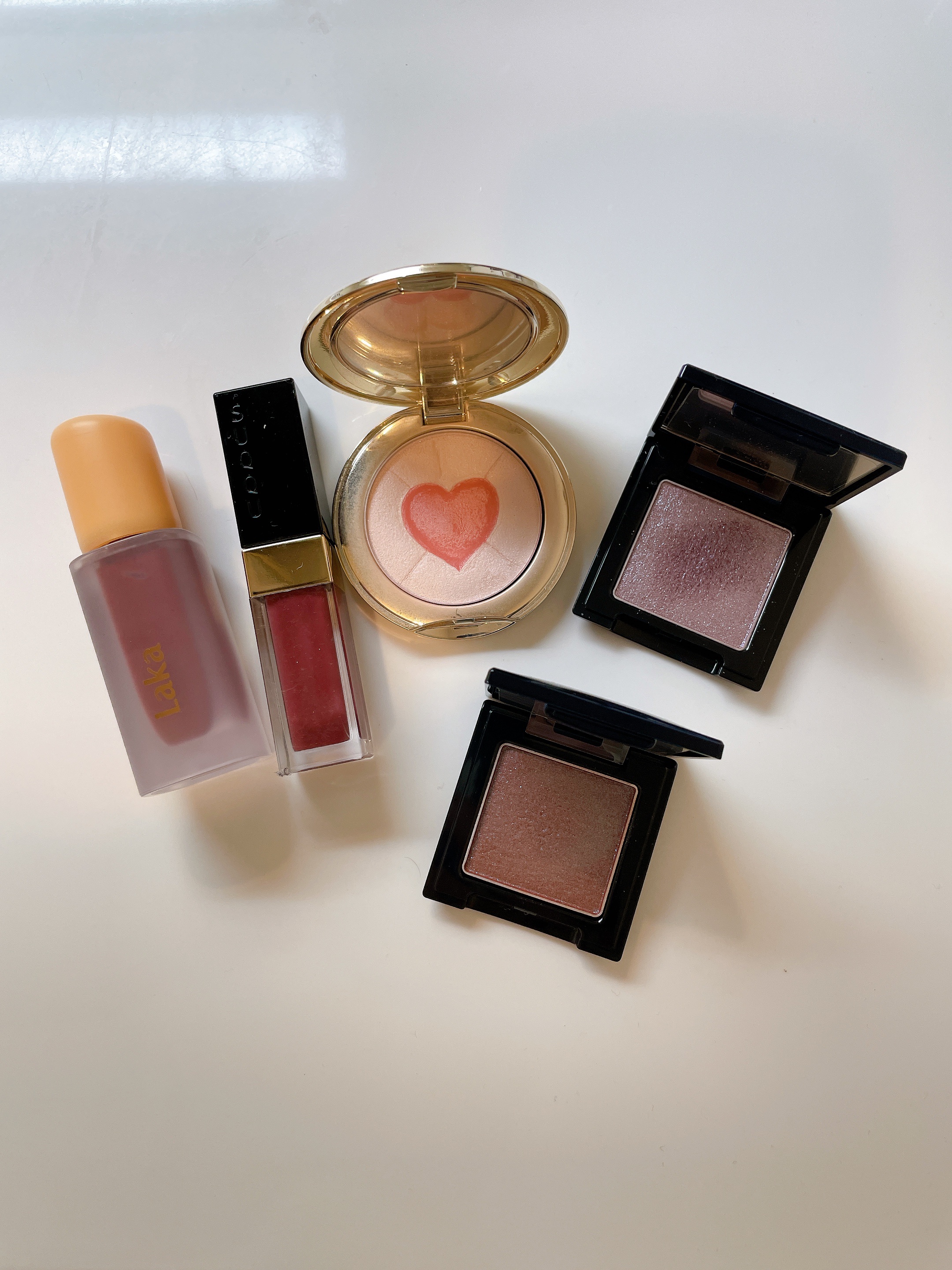 ラズル アイカラー/エレガンス ラズル /単色アイシャドウを使ったクチコミ（3枚目）