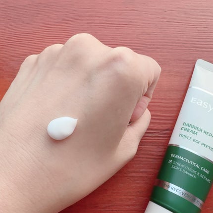 バリアリペアクリーム/Easydew/フェイスクリームを使ったクチコミ(3枚目)