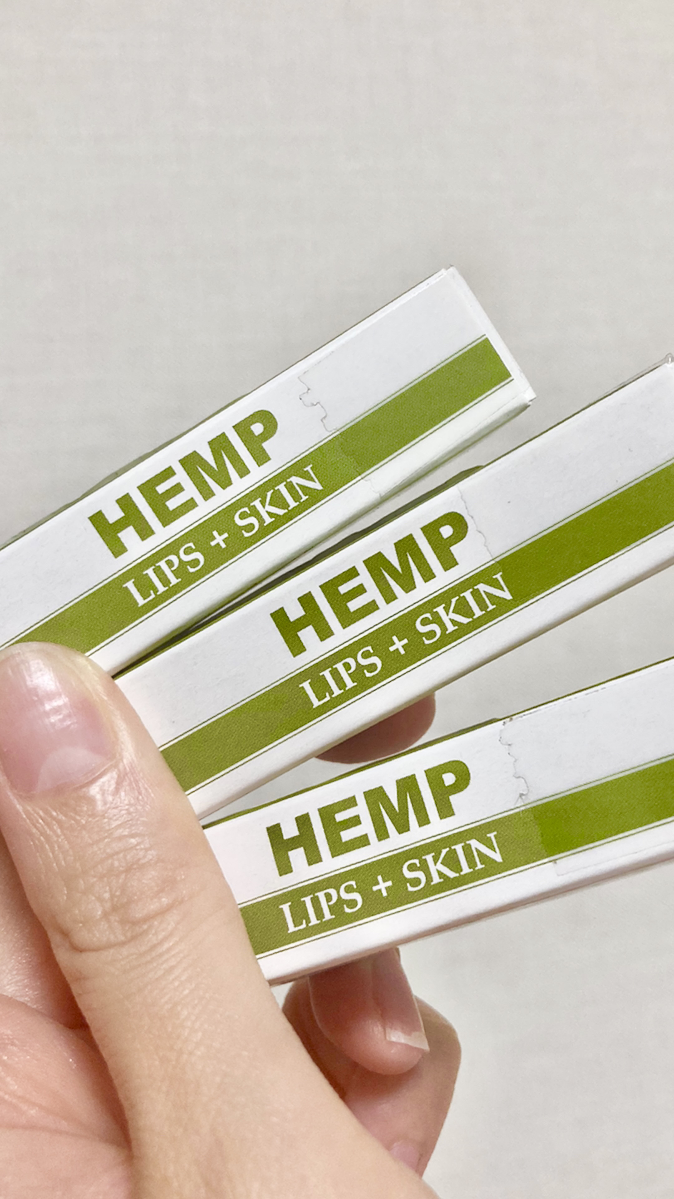 CBD Lips + Skin 20mg CBD/ENDOCA/リップクリームを使ったクチコミ（1枚目）