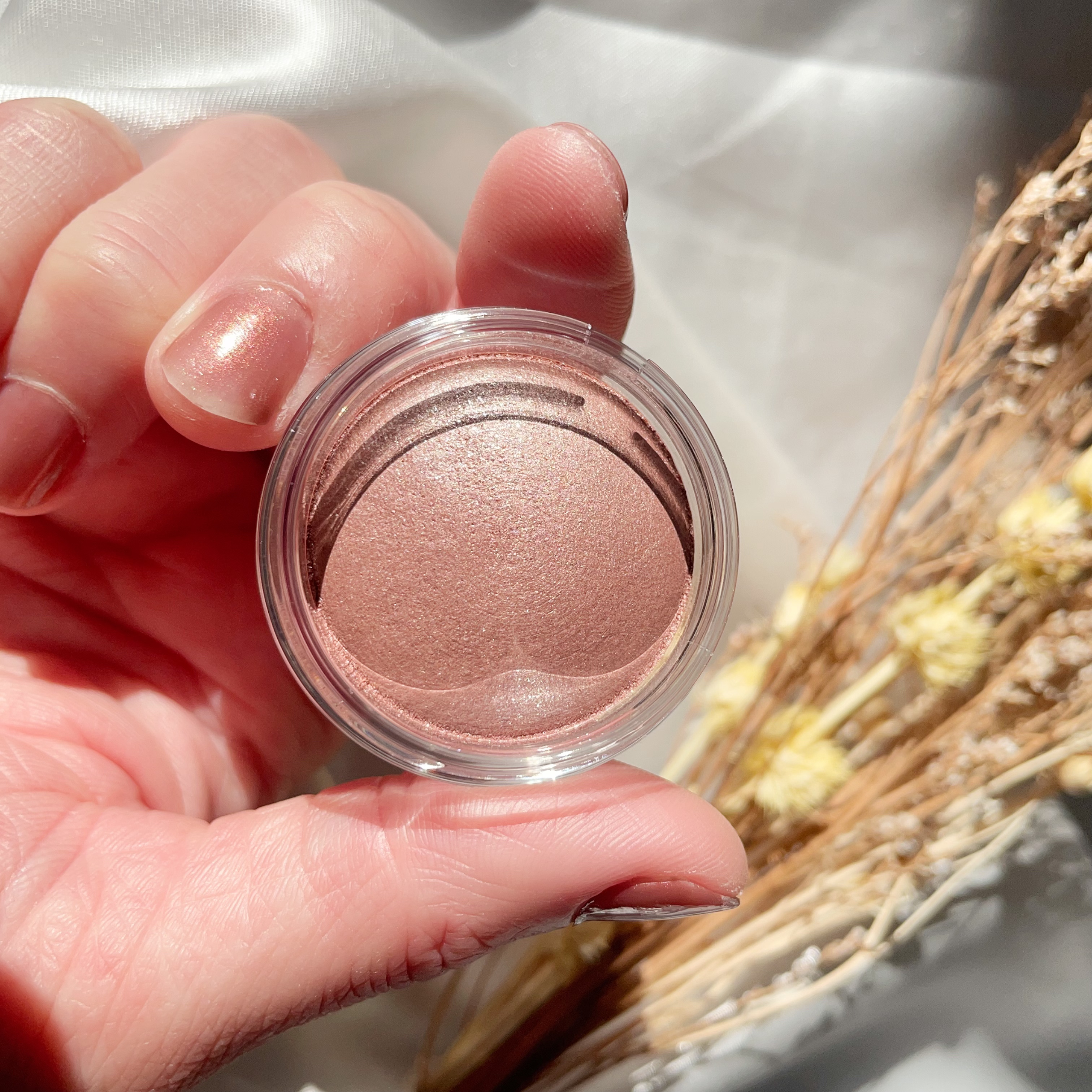 アイグロウジェム スキンシャドウ 11G milk azuki/DECORTÉ/ジェル・クリームアイシャドウを使ったクチコミ（3枚目）