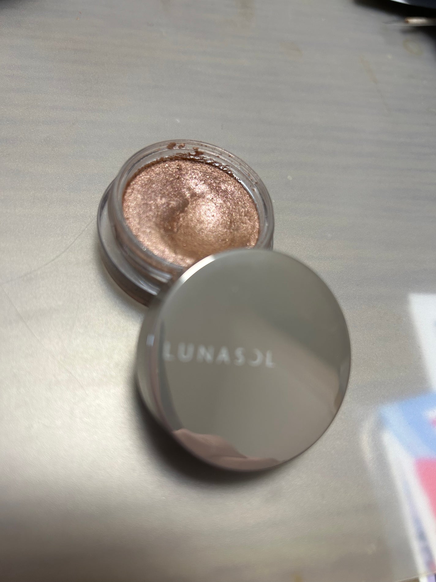 ベージュニュアンスアイズ/LUNASOL/ジェル・クリームアイシャドウを使ったクチコミ(2枚目)