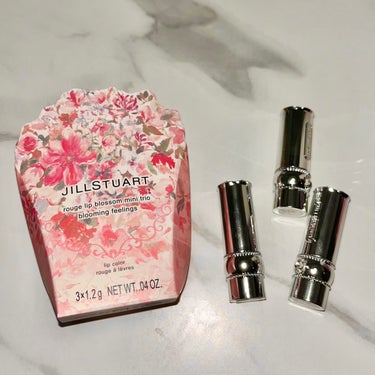 JILL STUART ルージュ リップブロッサム ミニトリオのクチコミ「JILL STUART Crystal Bloom Sakura Bouquet

Rouge.....」（3枚目）