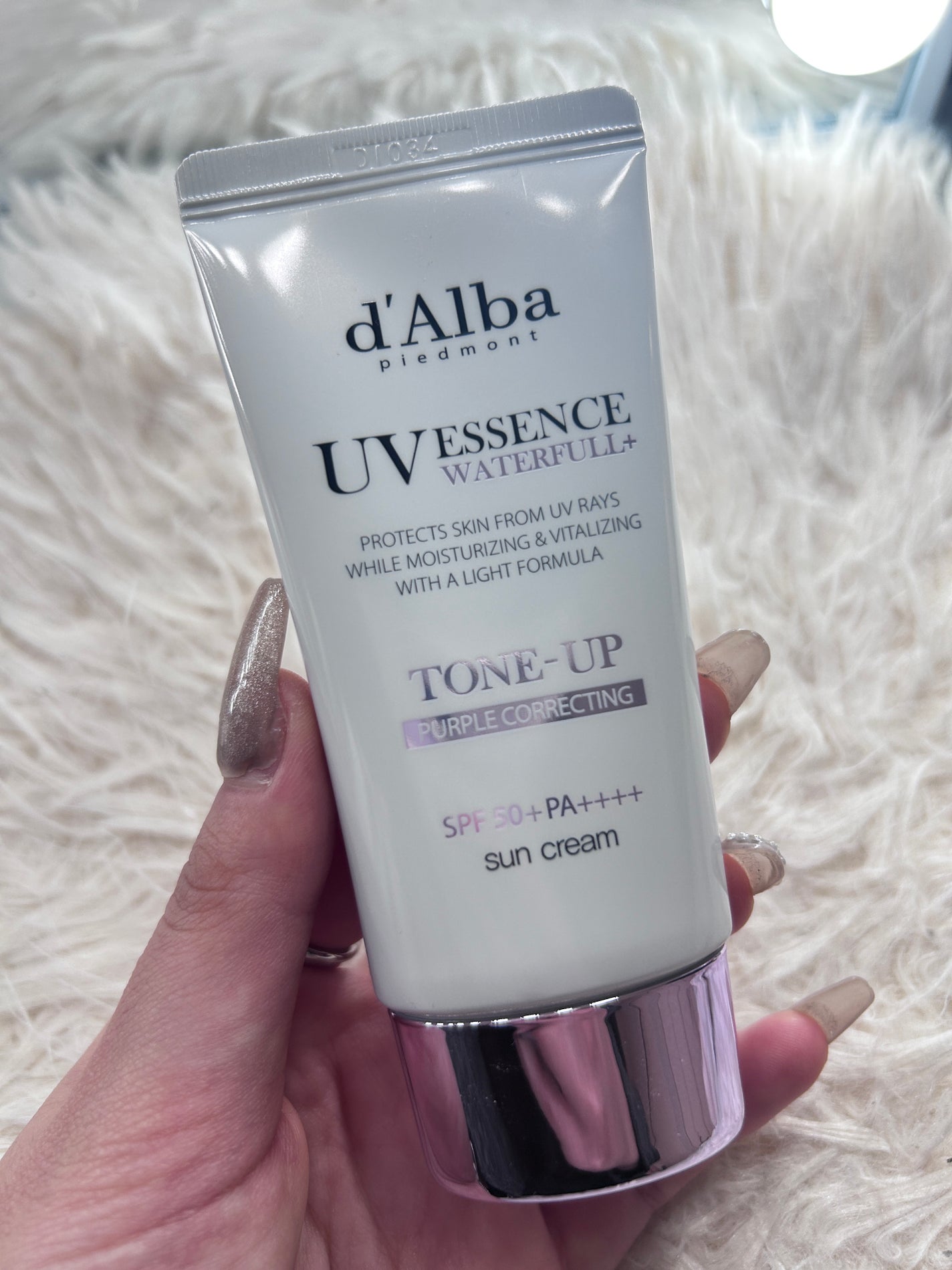 れ on LIPS 「ダルバ ウォータフル トーンアップ サンクリーム パープル 5..」(2枚目)