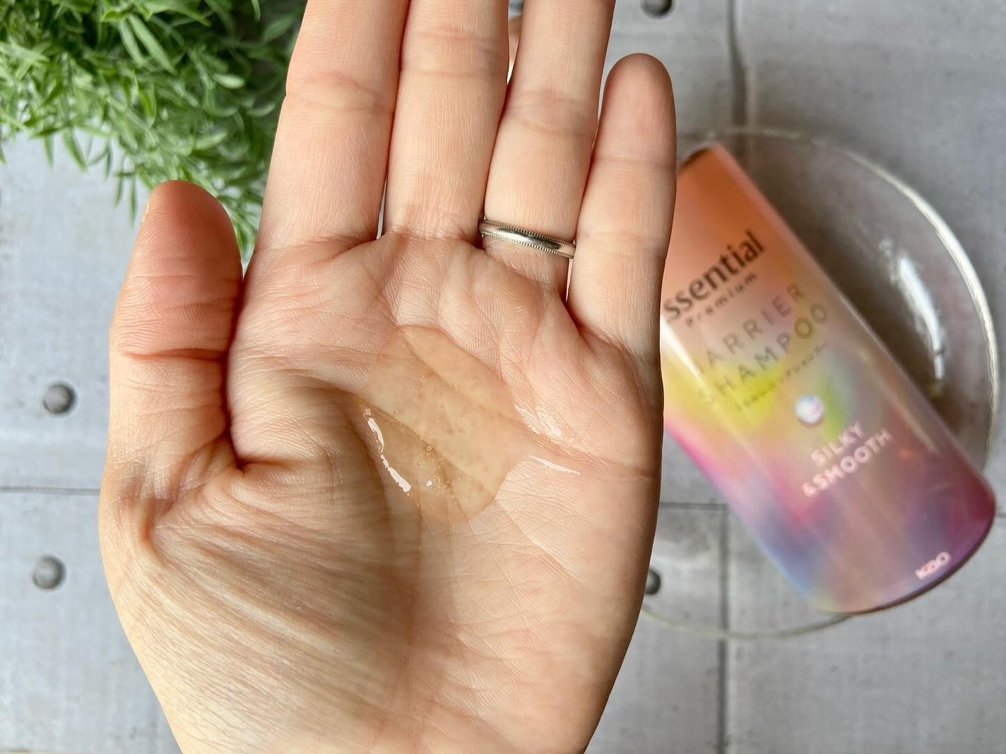 エッセンシャルプレミアム バリアシャンプー・コンディショナー シルキー&スムース/エッセンシャル/市販シャンプーを使ったクチコミ(2枚目)