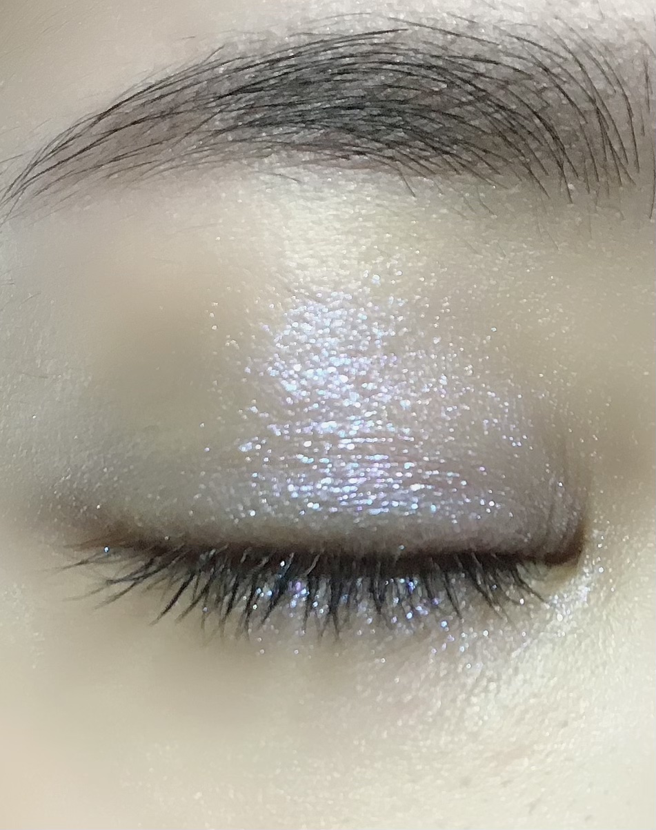 シャドーカスタマイズ　（ブリリアントグリッター） BL761（水の砂）/MAJOLICA MAJORCA/グリッターを使ったクチコミ（2枚目）