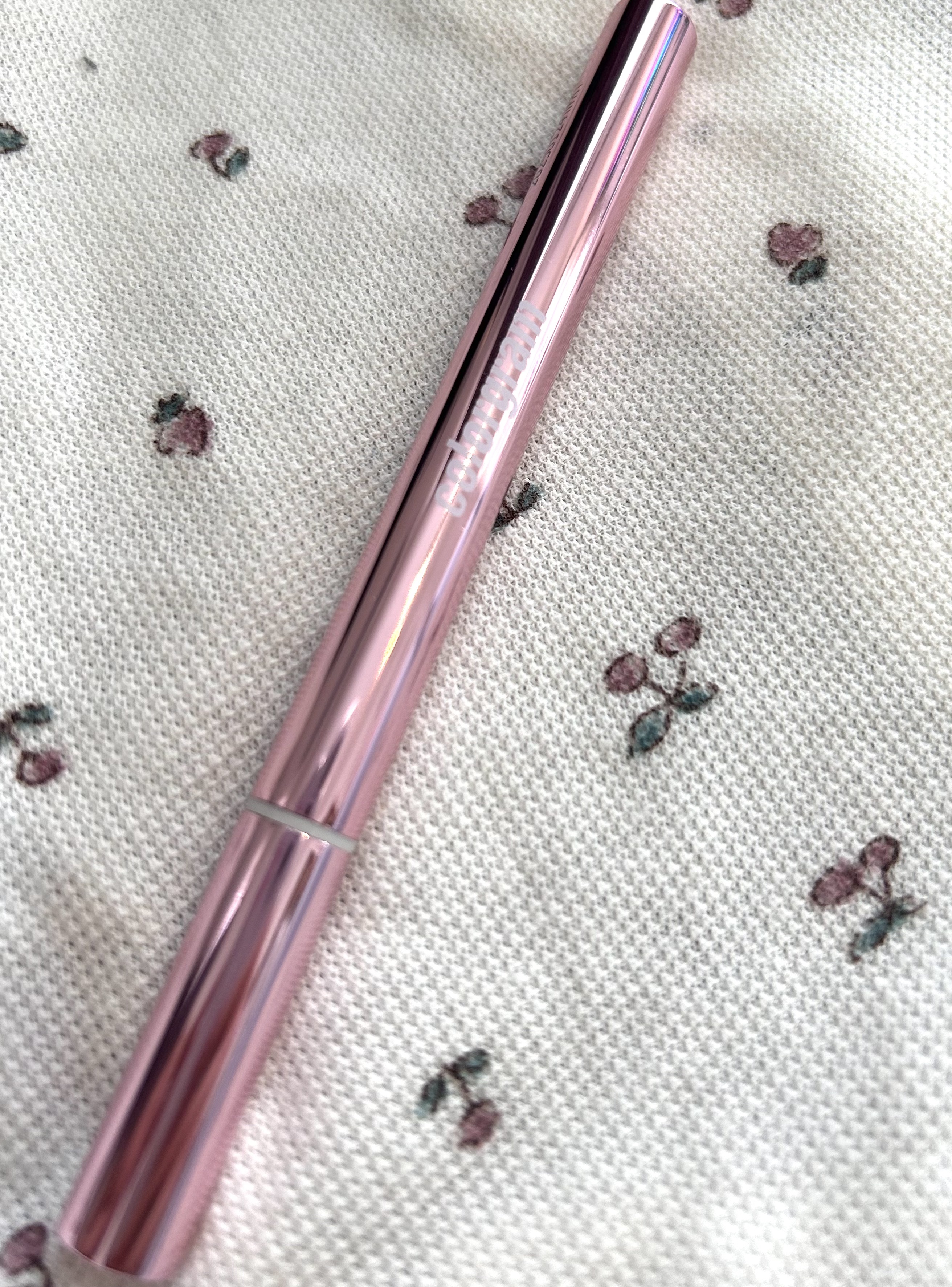 ミルクブリングリッターライナー/Colorgram/リキッドアイライナーを使ったクチコミ（1枚目）