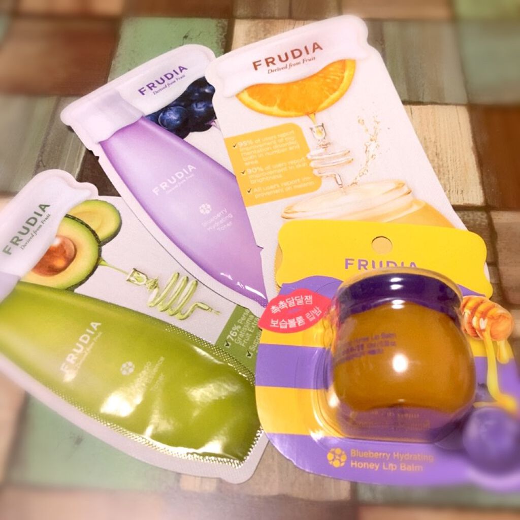 ブルーベリーハニーリップバーム/FRUDIA/リップバームを使ったクチコミ(1枚目)