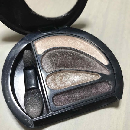 MAYBELLINE NEW YORK ビッグアイ シャドウ Wリッドのクチコミ「
生産終了してしまっているみたいで残念ですが……😔
最近お気に入りでよく使っているアイシャ.....」(2枚目)