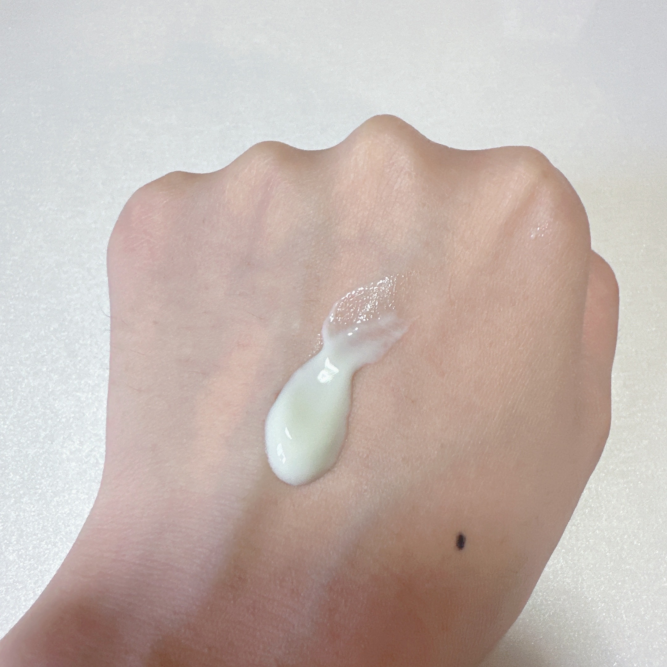 1番 青草水分コーティングUVクリーム/numbuzin/フェイスクリームを使ったクチコミ（3枚目）