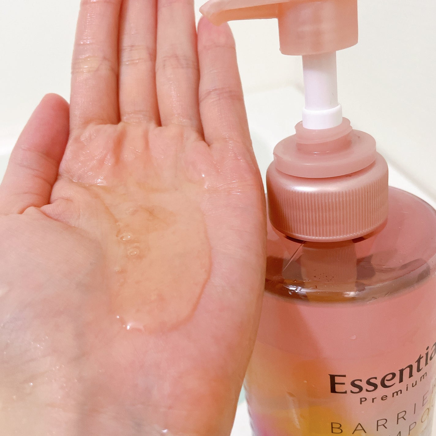 エッセンシャルプレミアム バリアシャンプー・コンディショナー シルキー&スムース/エッセンシャル/市販シャンプーを使ったクチコミ(2枚目)