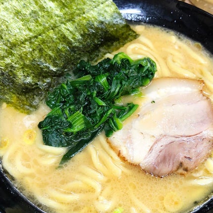 マツさん on LIPS 「今日の晩御飯は家系ラーメンです。ラーメンは太ると言いますが、私..」(1枚目)