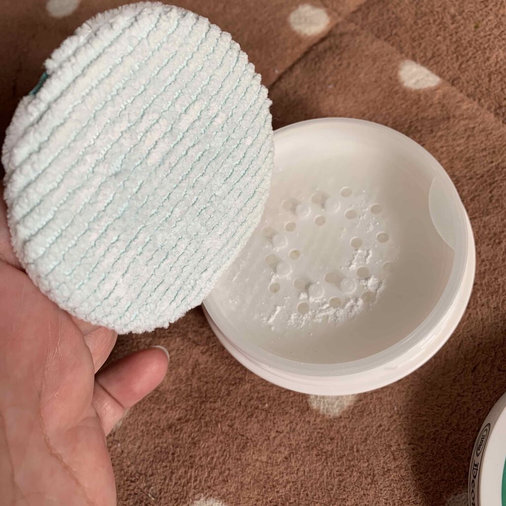 薬用さらさらデオドラントパウダー/デオナチュレ/デオドラント・制汗剤を使ったクチコミ（2枚目）