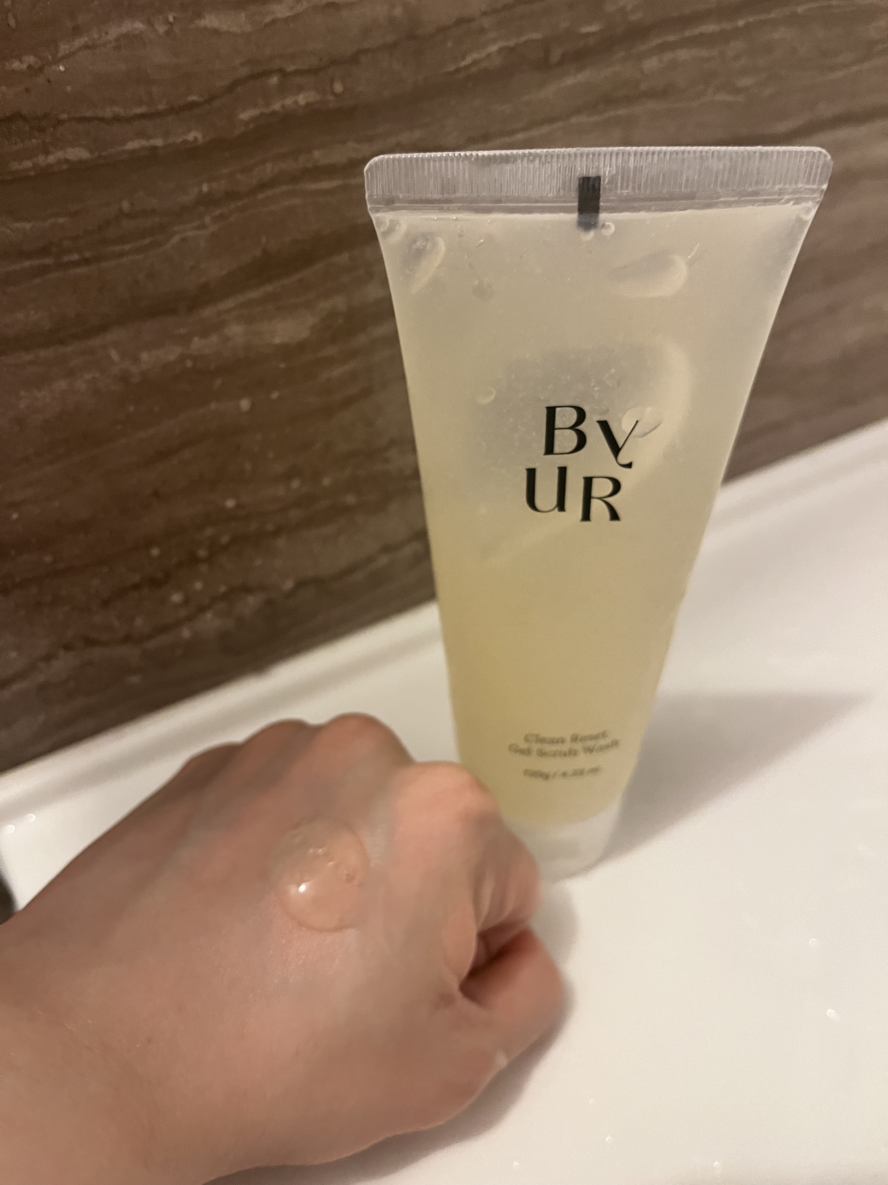 クリーンリセット ジェルスクラブウォッシュ/ByUR/その他洗顔料を使ったクチコミ（2枚目）