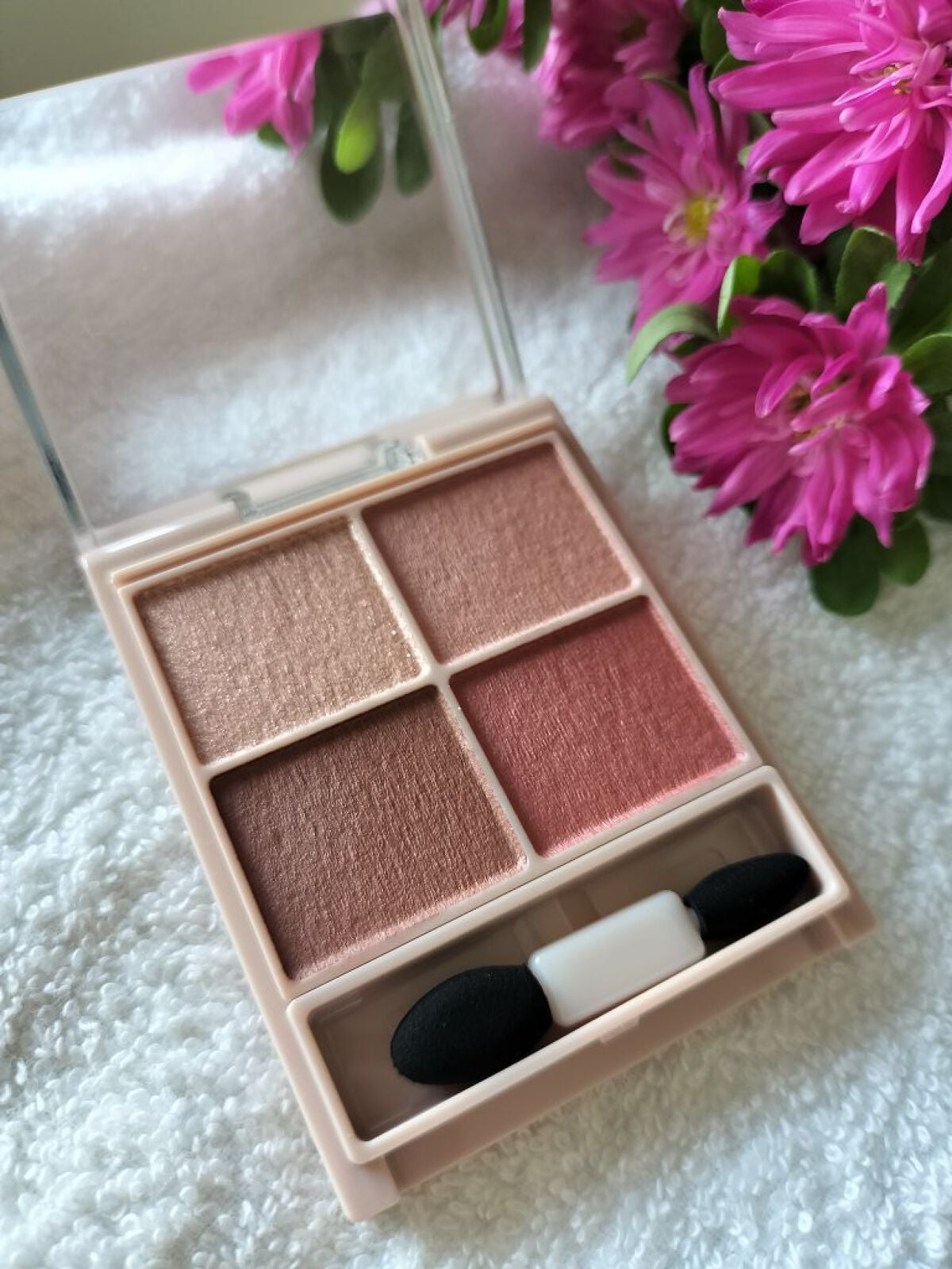 シルキースフレアイズ(マットタイプ)/キャンメイク/アイシャドウパレットを使ったクチコミ(1枚目)