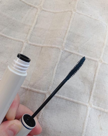 ニューアンビエンスカラーマスカラ/hince/マスカラを使ったクチコミ(2枚目)