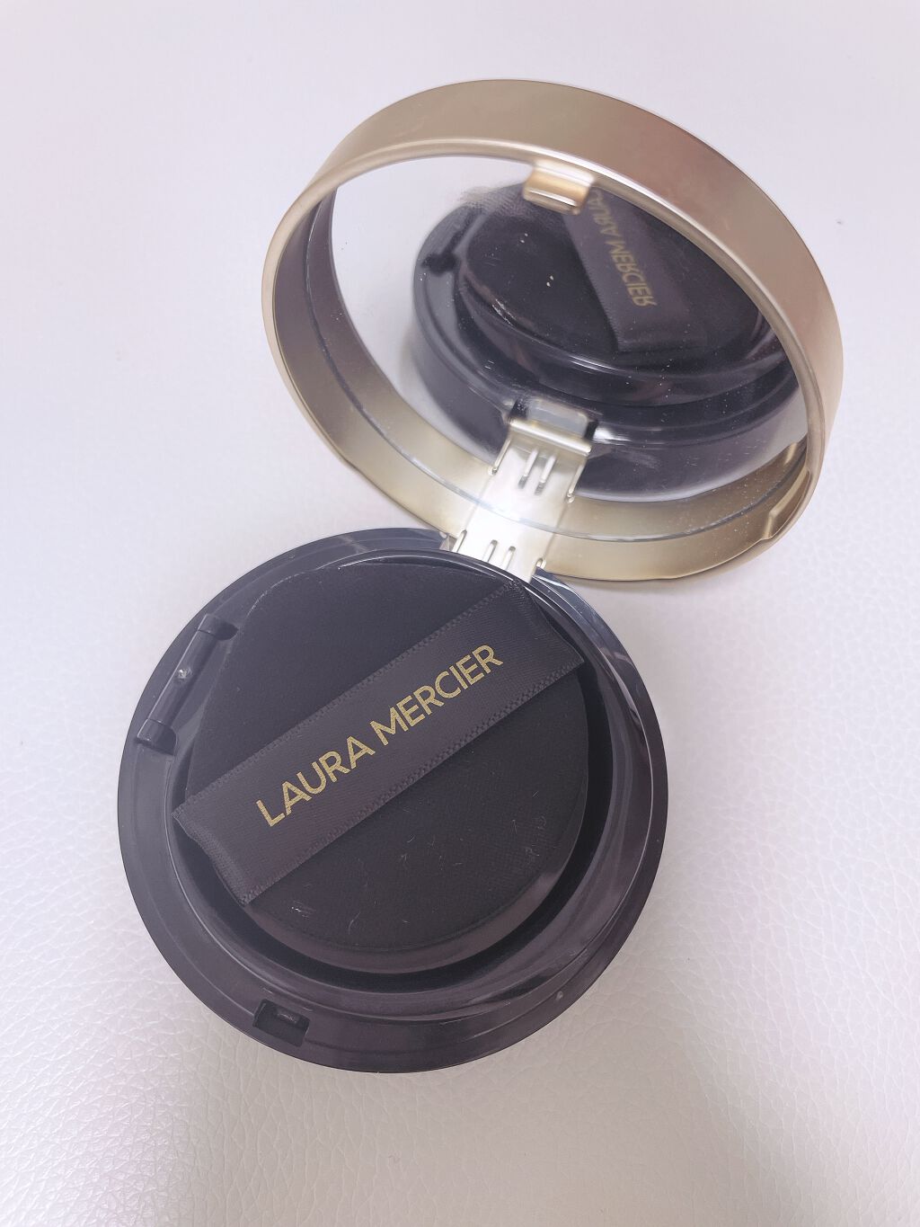 フローレス ルミエール ラディアンス パーフェクティング クッション/ローラ メルシエ/クッションファンデーションを使ったクチコミ(1枚目)