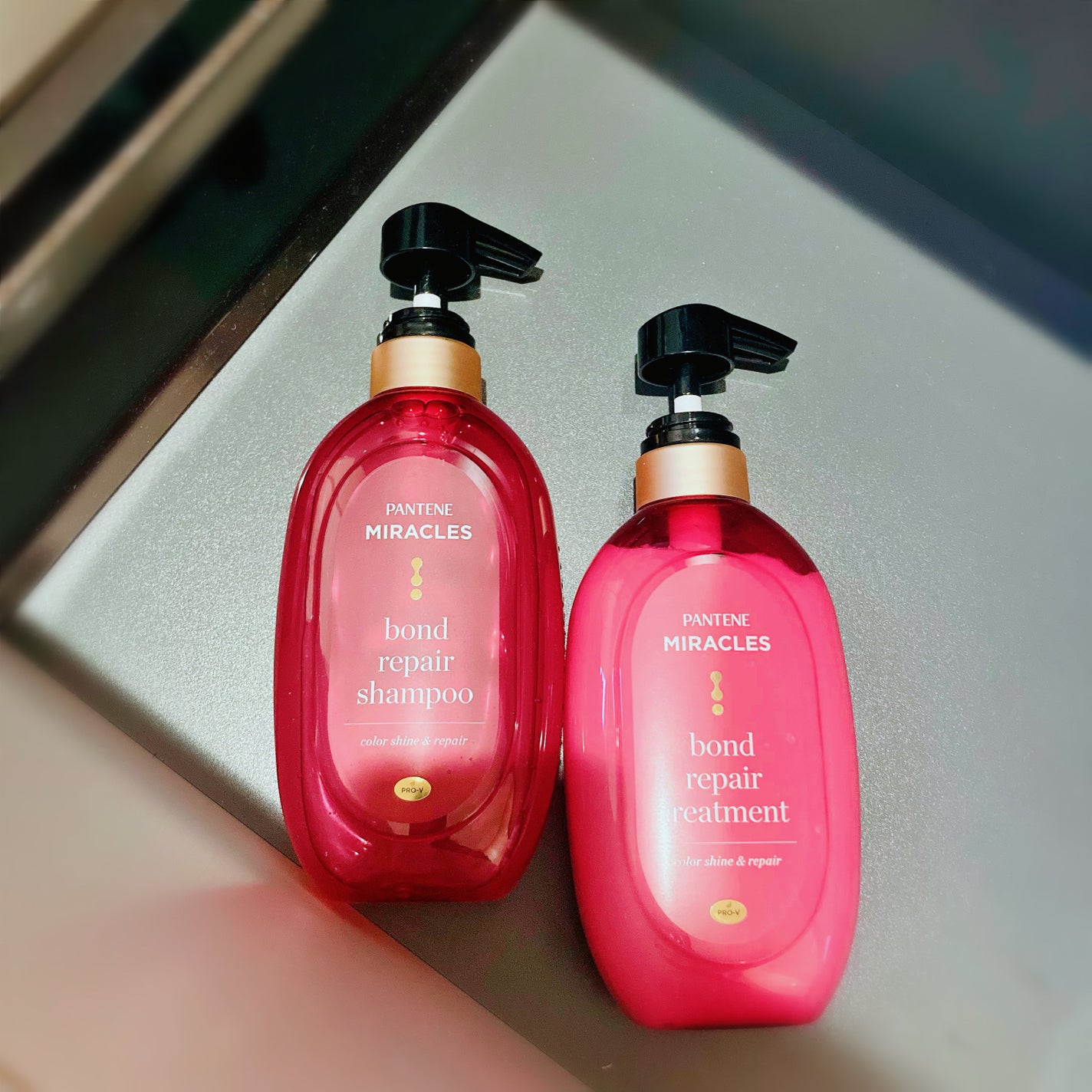 ボンド リペア (カラーシャイン & リペア) シャンプー & トリートメント/パンテーン/市販シャンプーを使ったクチコミ(1枚目)