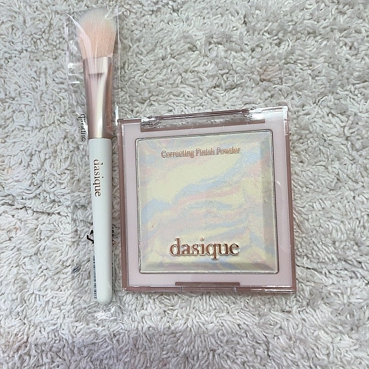 コレクティングフィニッシュパウダー/dasique/プレストパウダーを使ったクチコミ(1枚目)