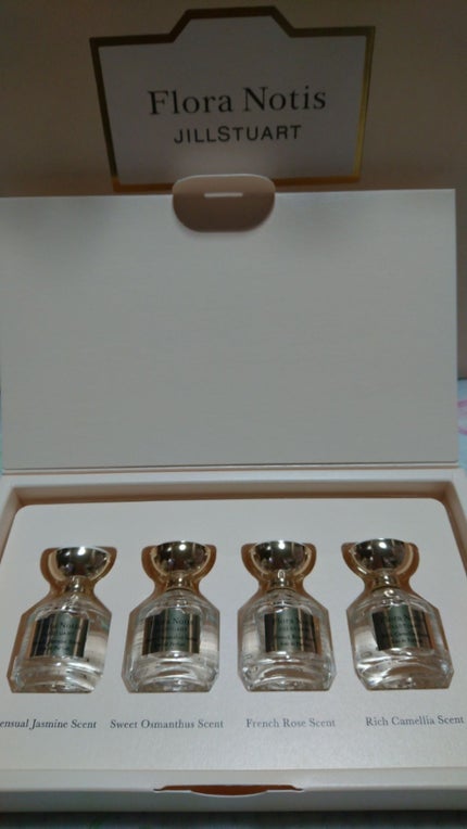 キキ on LIPS 「ジルスチュアートの姉妹店である、FloraNotisオードパル..」(2枚目)