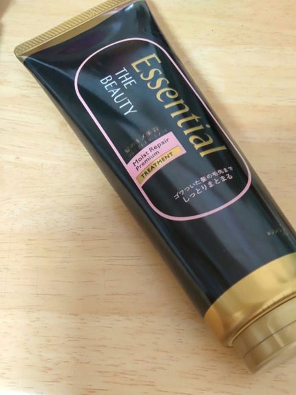 THE BEAUTY 髪のキメ美容プレミアムトリートメント<モイストリペアプレミアム>/エッセンシャル/洗い流すヘアトリートメントを使ったクチコミ(1枚目)