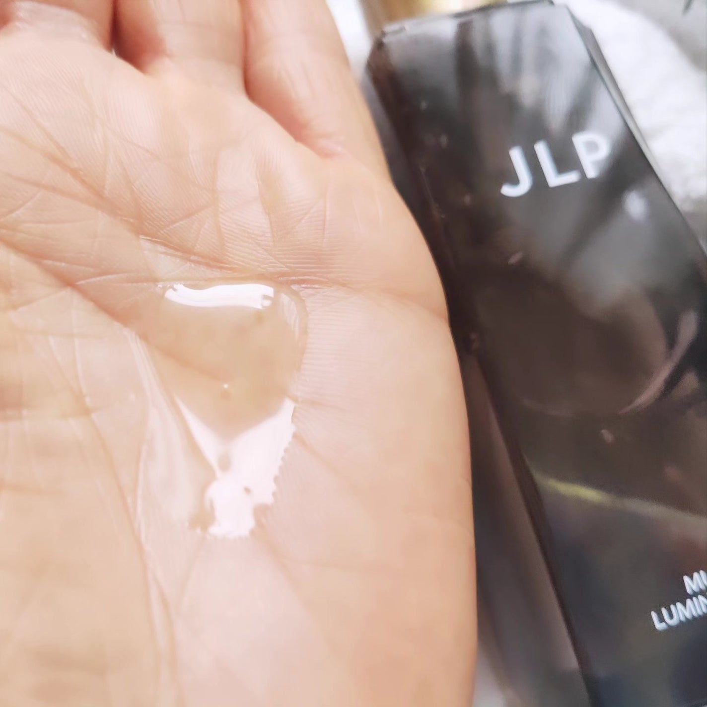 カナリシェス マルチルミナスオイル/JLP/ボディオイルを使ったクチコミ(4枚目)