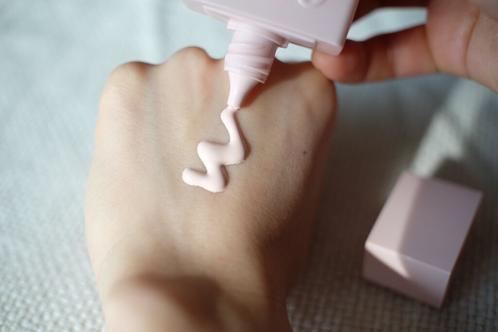 ピーチスキンフィッティングベース/espoir/化粧下地を使ったクチコミ（3枚目）