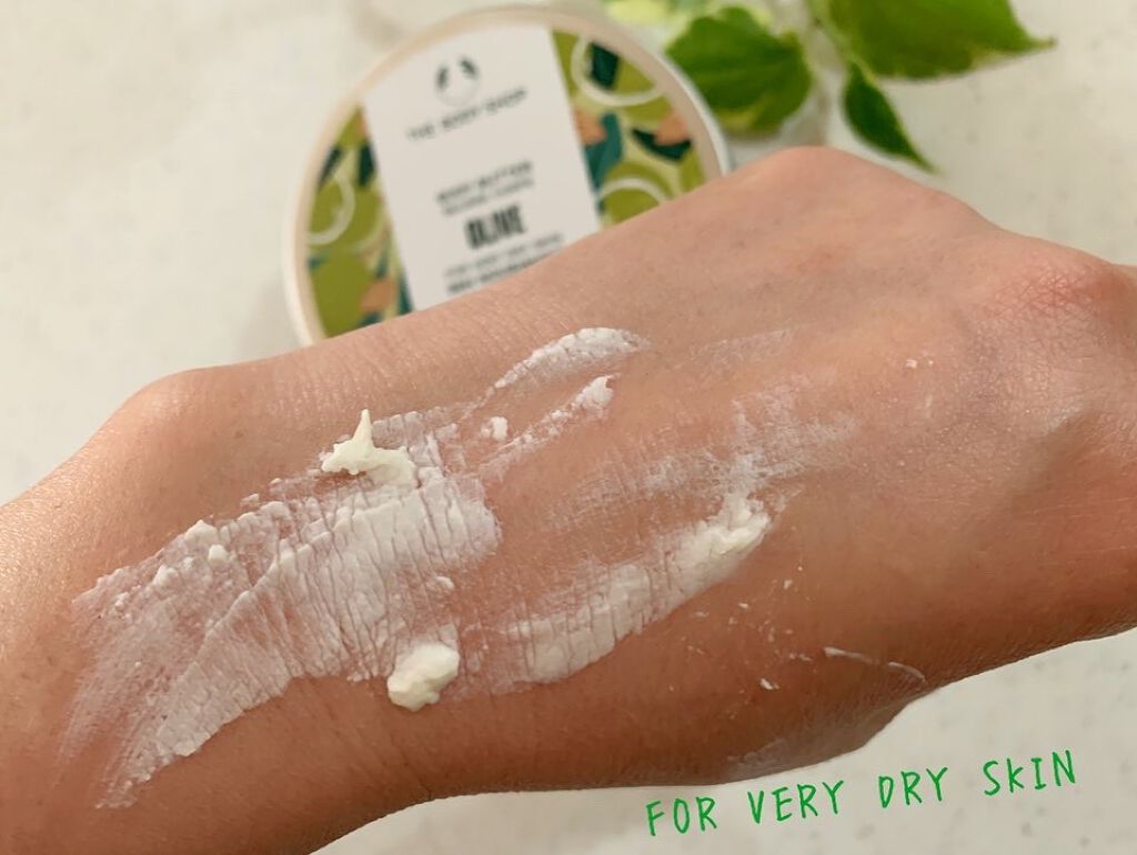 ボディバター オリーブ/THE BODY SHOP/ボディクリームを使ったクチコミ（3枚目）