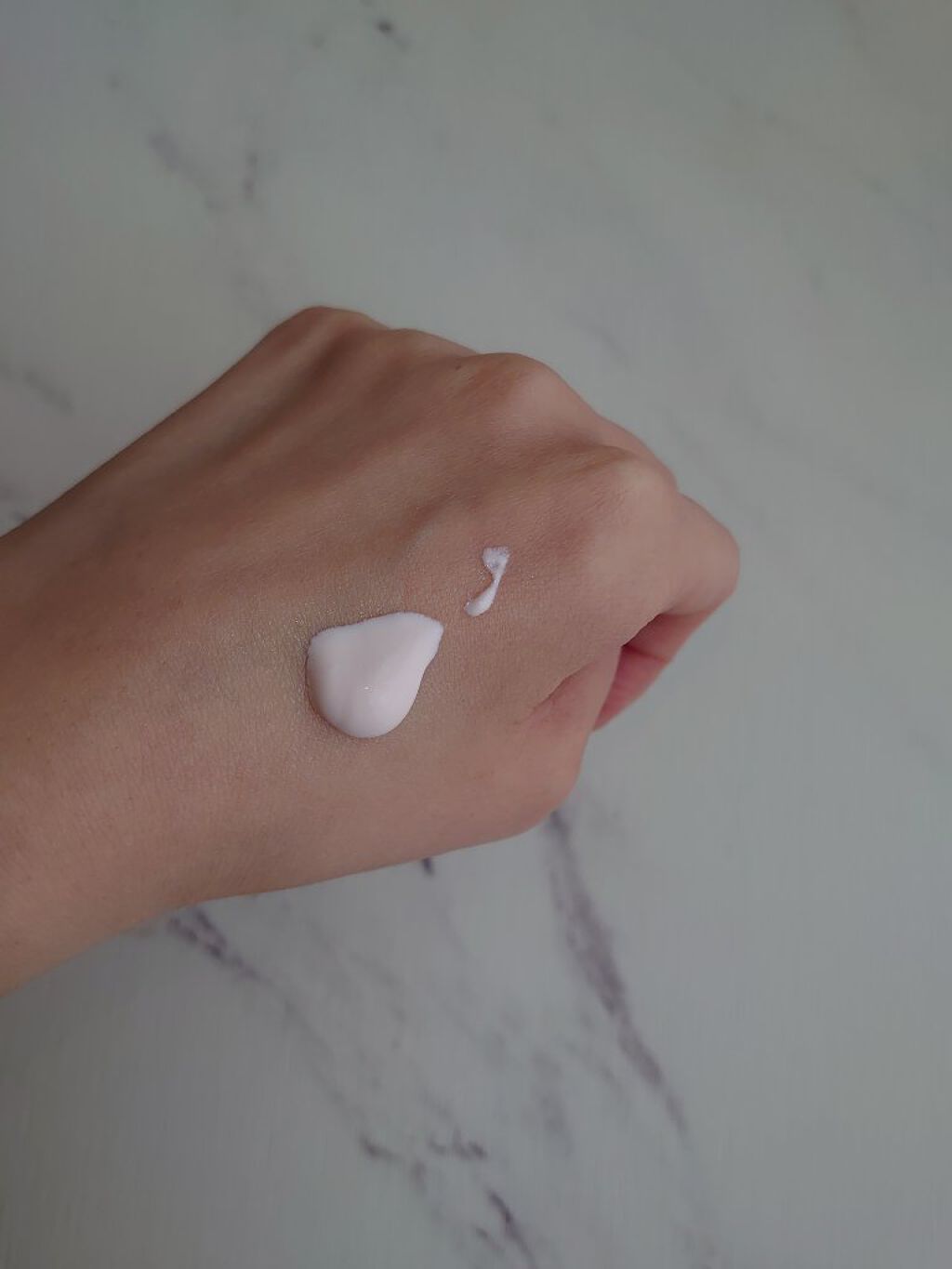 フィルタリングクリーム/DEWYCEL/日焼け止めクリームを使ったクチコミ（2枚目）