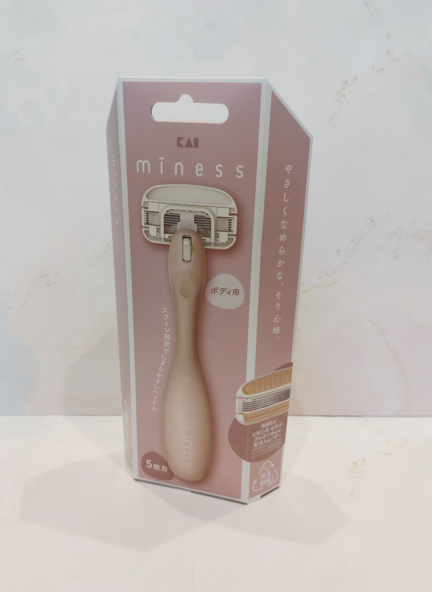 miness ボディ用カミソリ 替刃2個付/貝印/シェーバーを使ったクチコミ（2枚目）