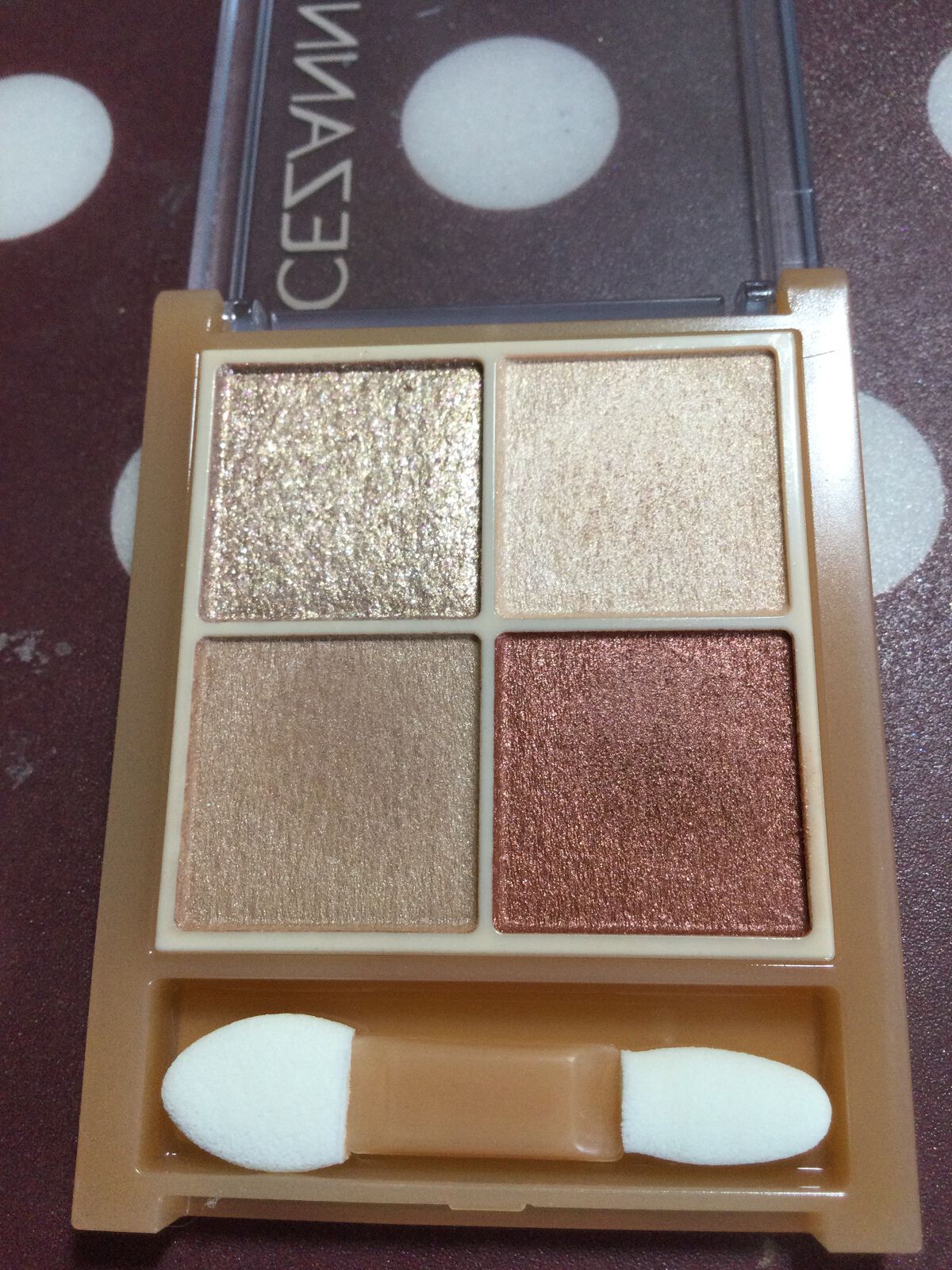 ベージュトーンアイシャドウ/CEZANNE/アイシャドウパレットを使ったクチコミ（3枚目）