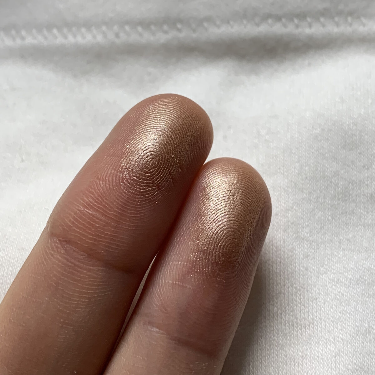 ブライトアップアイシャドウ/media/単色アイシャドウを使ったクチコミ（2枚目）