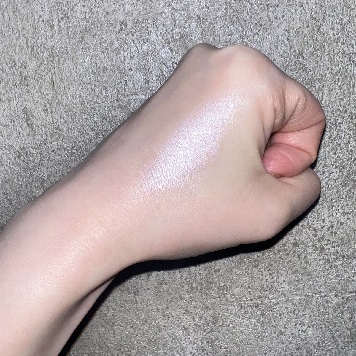 パールグロウニュアンサー/CEZANNE/パウダーハイライトを使ったクチコミ（3枚目）