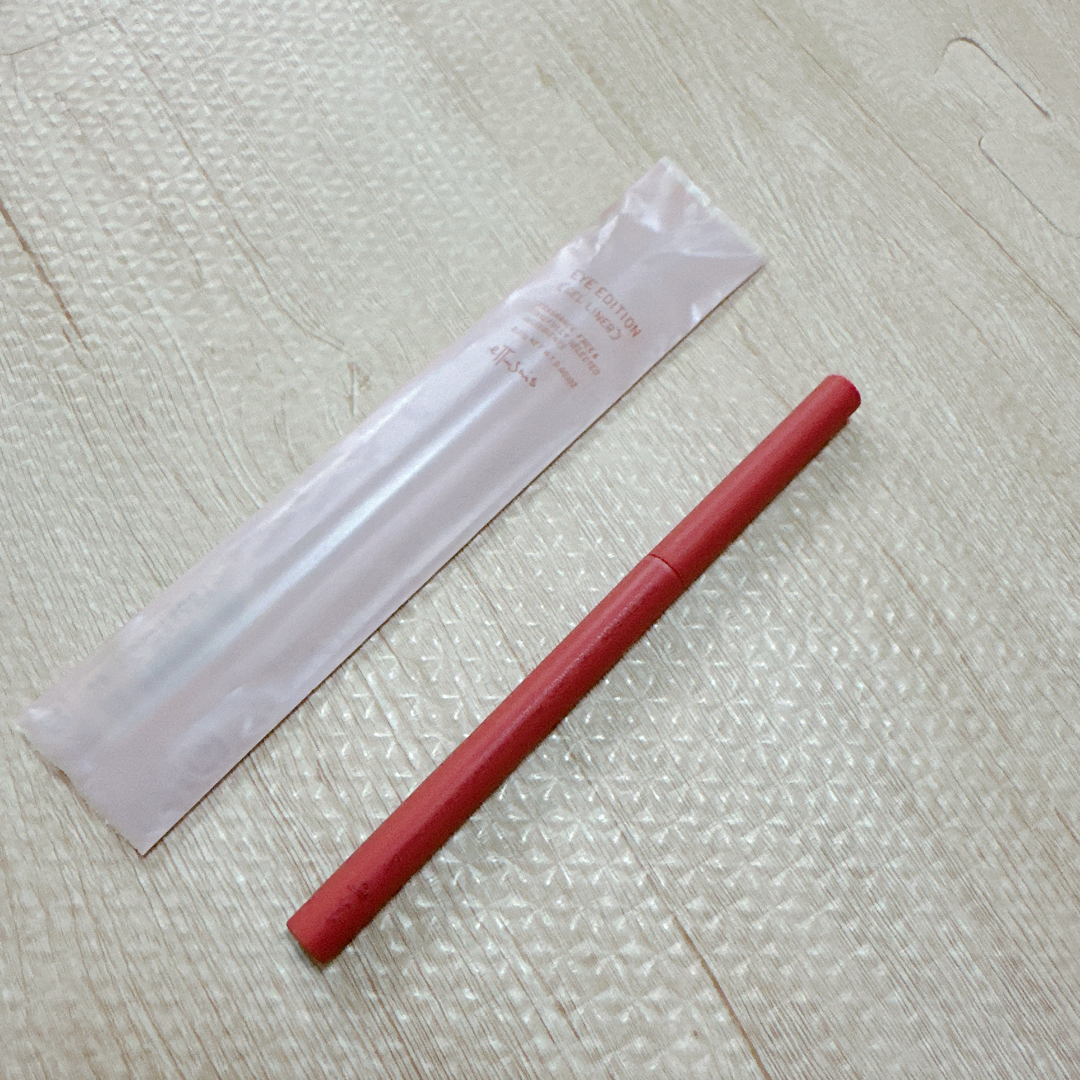 エテュセ ラスティング ジェルライナー 14 ルミナスポピー/ettusais/ジェルアイライナーを使ったクチコミ（2枚目）