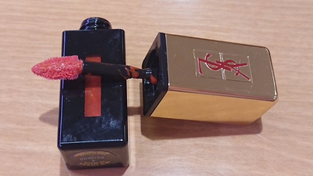 ルージュ ピュールクチュール ヴェルニ/YVES SAINT LAURENT BEAUTE/口紅を使ったクチコミ(2枚目)