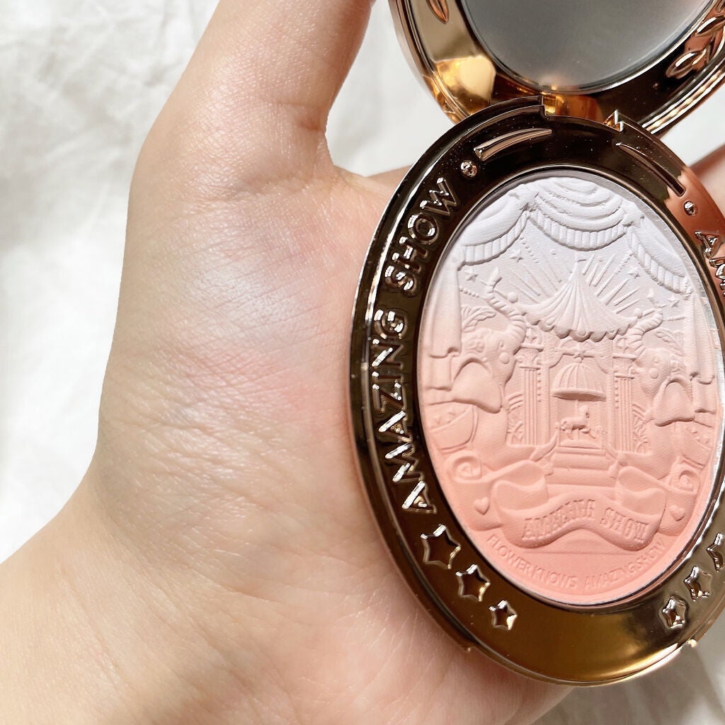 サーカスシリーズ グラデーションブラッシュ /FlowerKnows/パウダーチークを使ったクチコミ(5枚目)