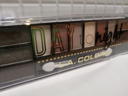 DAY TO NIGTHT la.colorsアイシャドウ/サンキューマート/アイシャドウパレットを使ったクチコミ(2枚目)