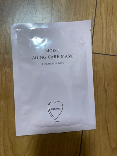 WHOMEE
モイストエイジングケアマスク
28ml×1枚
〈美容マスク〉


Qoo10でWHOMEEのチーク買ったら
ついてきました！！



これ1枚でお手入れ完了するらしい！！



確かに美容