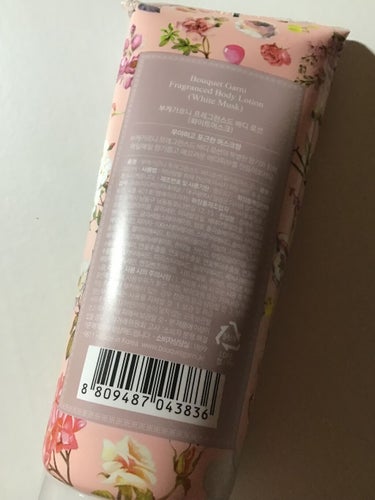 パンセ ド ブーケ BOUQUET GARNI  Fragranced Body Lotionのクチコミ「[ブーケガルニ　ボディローション200ml
ホワイトムスク]
　
パッケージデザインがめちゃく.....」（3枚目）